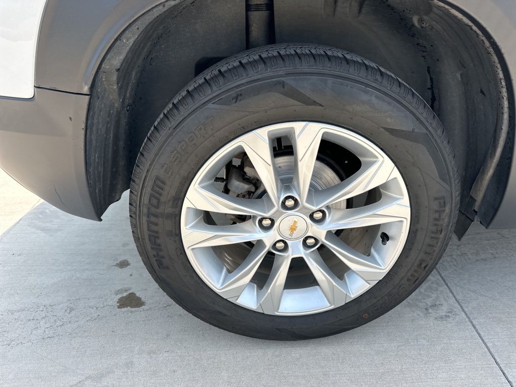 2022 Summit White Chevrolet Trailblazer LS AWD SUV