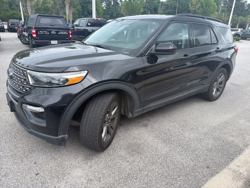 2023 Ford Explorer XLT