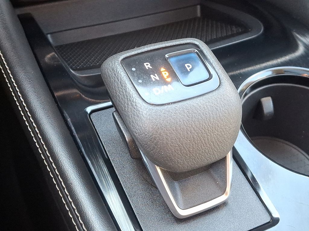 Thumbnail: 2021 Nissan Rogue - 16