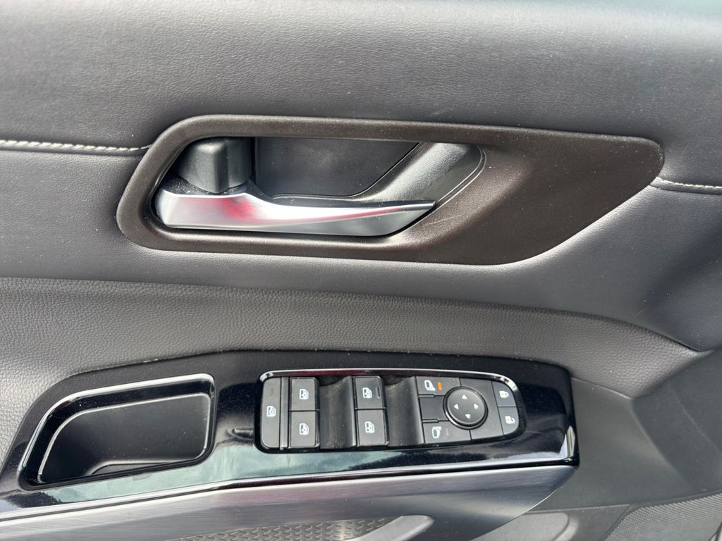 2024 Nissan Pathfinder SL White at Bob Ruth Ford