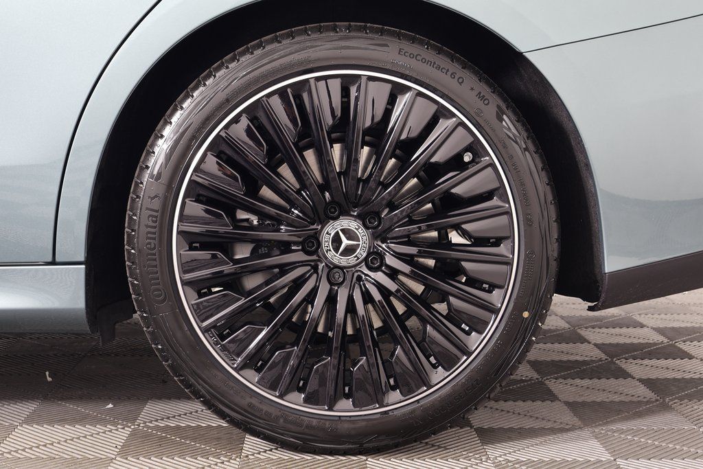 Thumbnail: 2026 Mercedes-Benz E-Class - 10