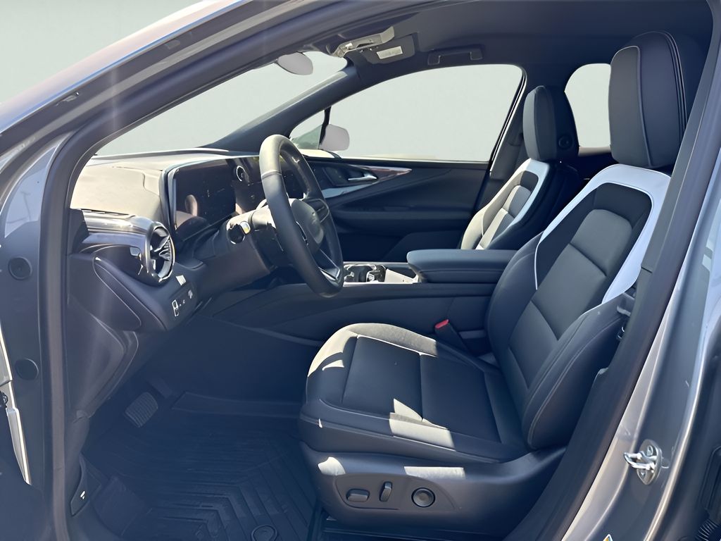2025 Chevrolet Blazer EV LT - Photo 18