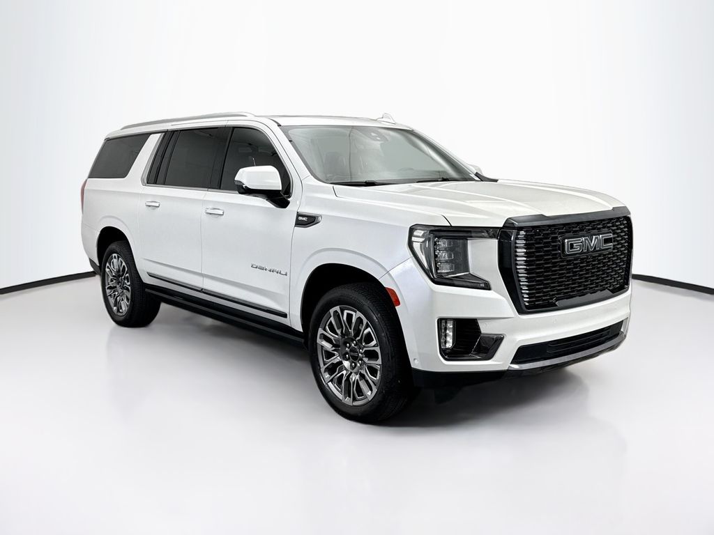 Thumbnail: 2023 GMC Yukon XL - 3