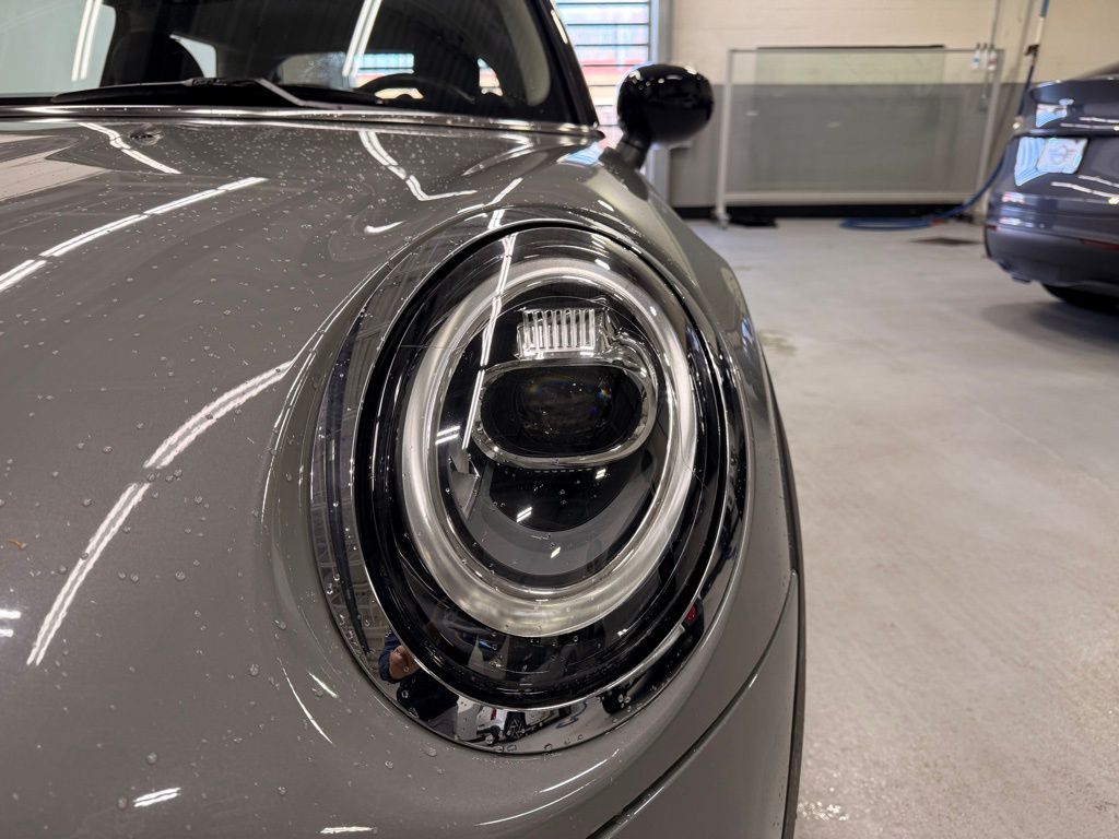 Thumbnail: 2021 MINI Cooper - 8