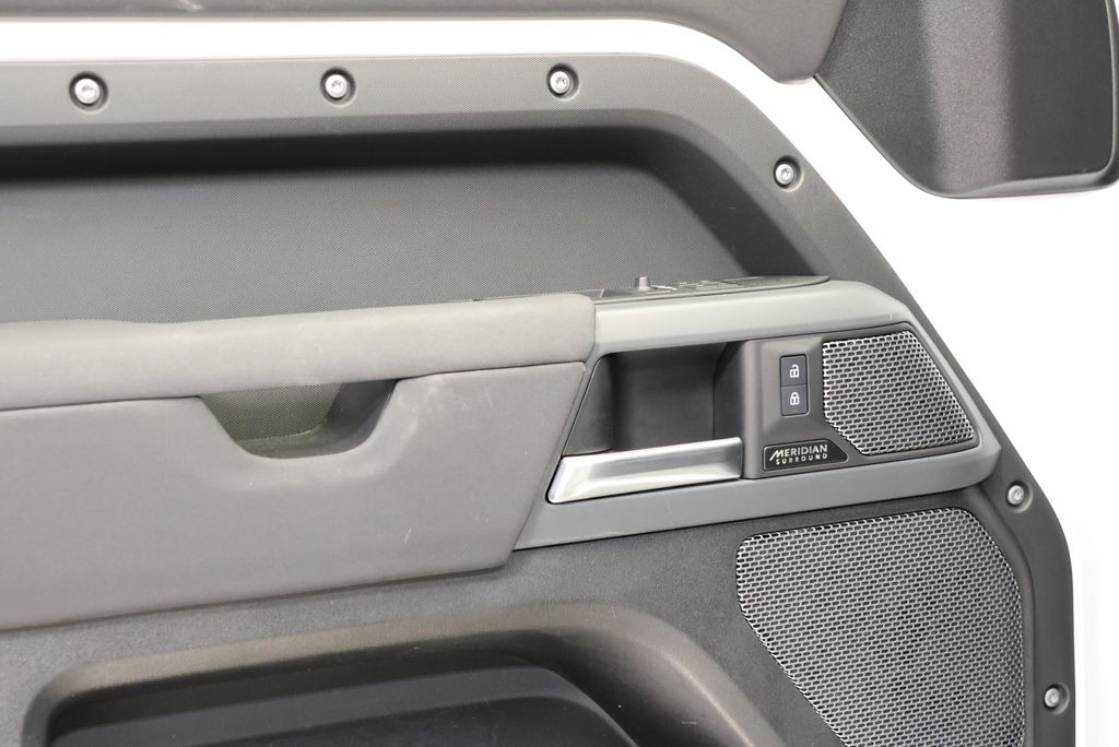 Thumbnail: 2023 Land Rover Defender - 27