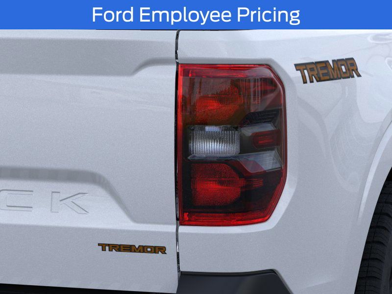 2025 Ford Maverick  photo