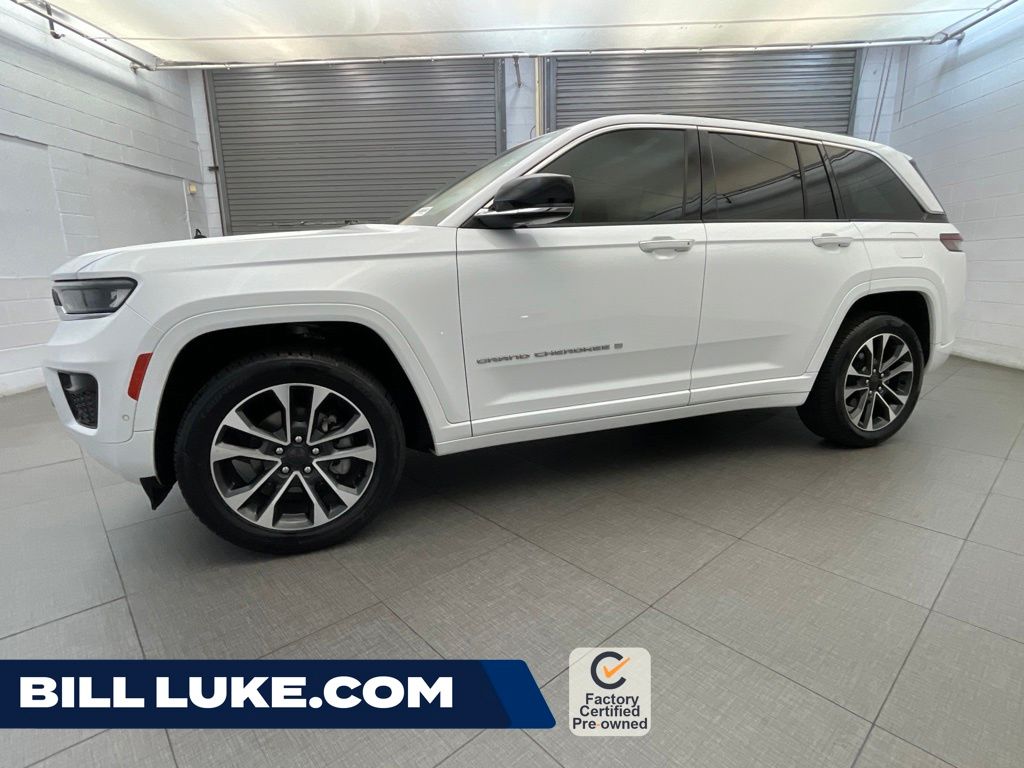 Bright White Clearcoat 2022 Jeep Grand Cherokee SUV / Crossover Four-Wheel Drive 8-Speed Automatic