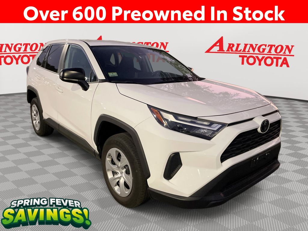 2024 Toyota RAV4 LE