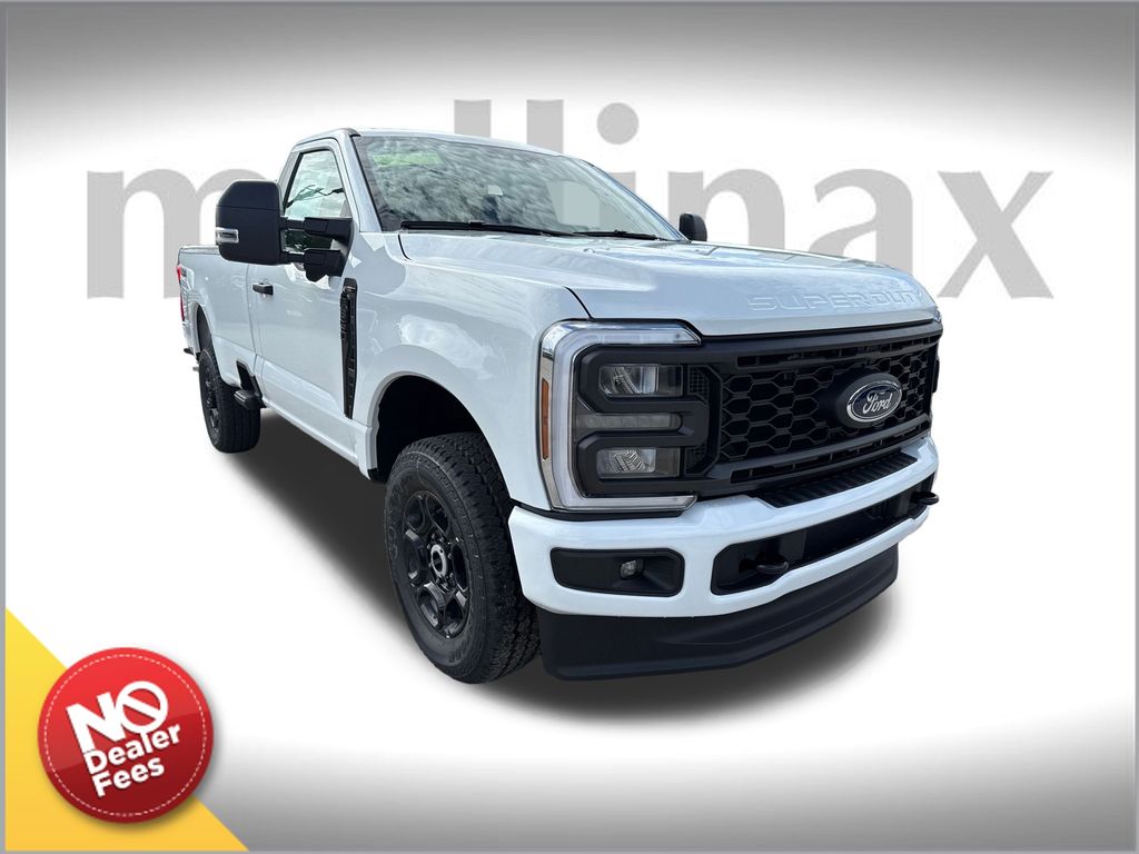 2025 Ford F-350 Super Duty XL's photo