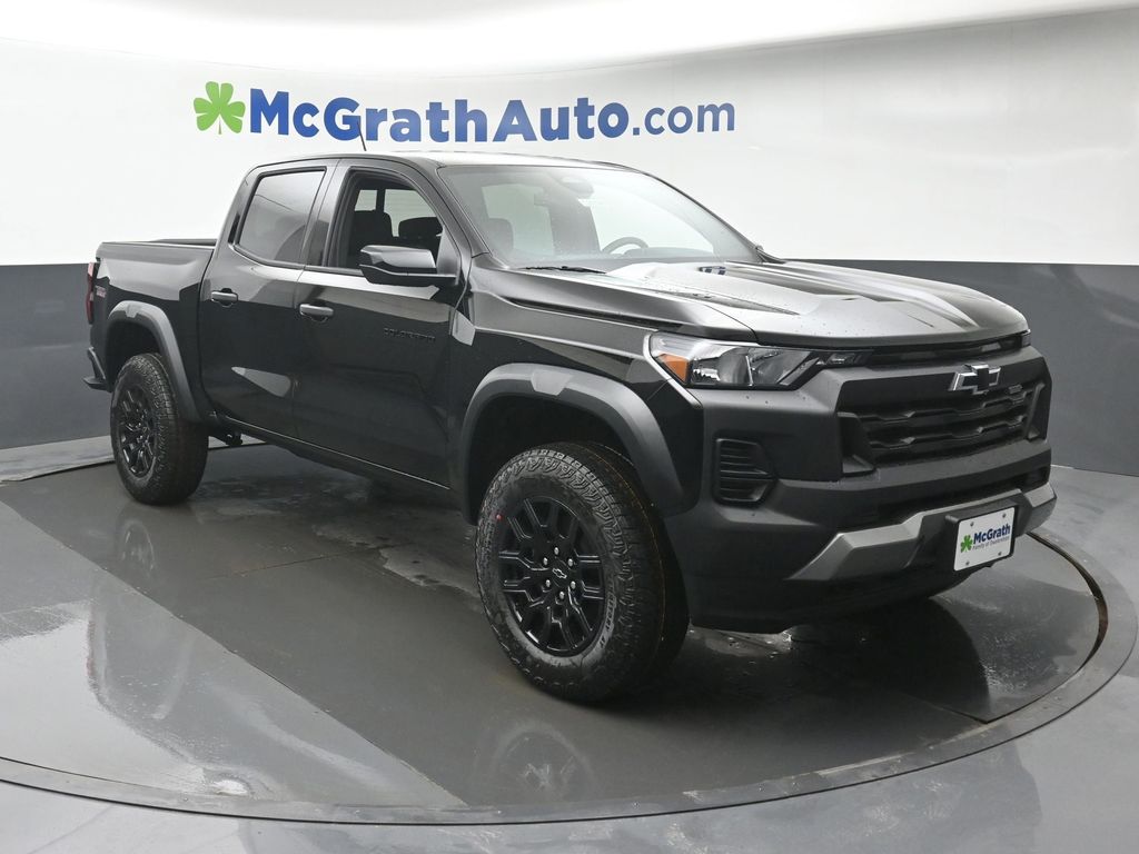 View vehicle photo 2