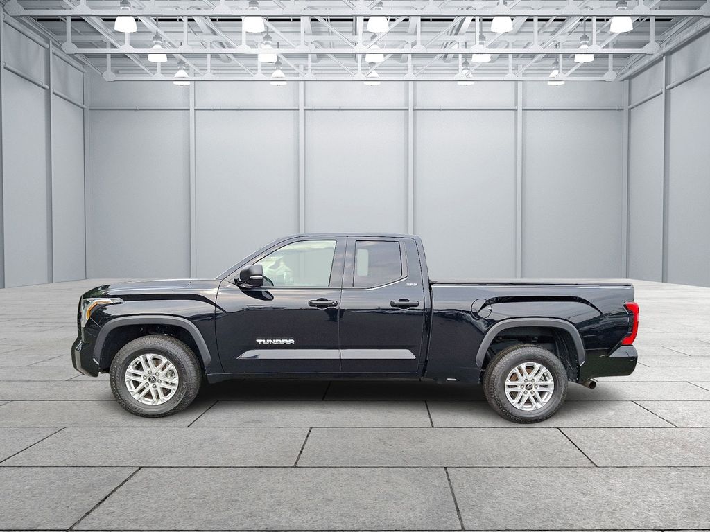 Thumbnail: 2022 Toyota Tundra - 7