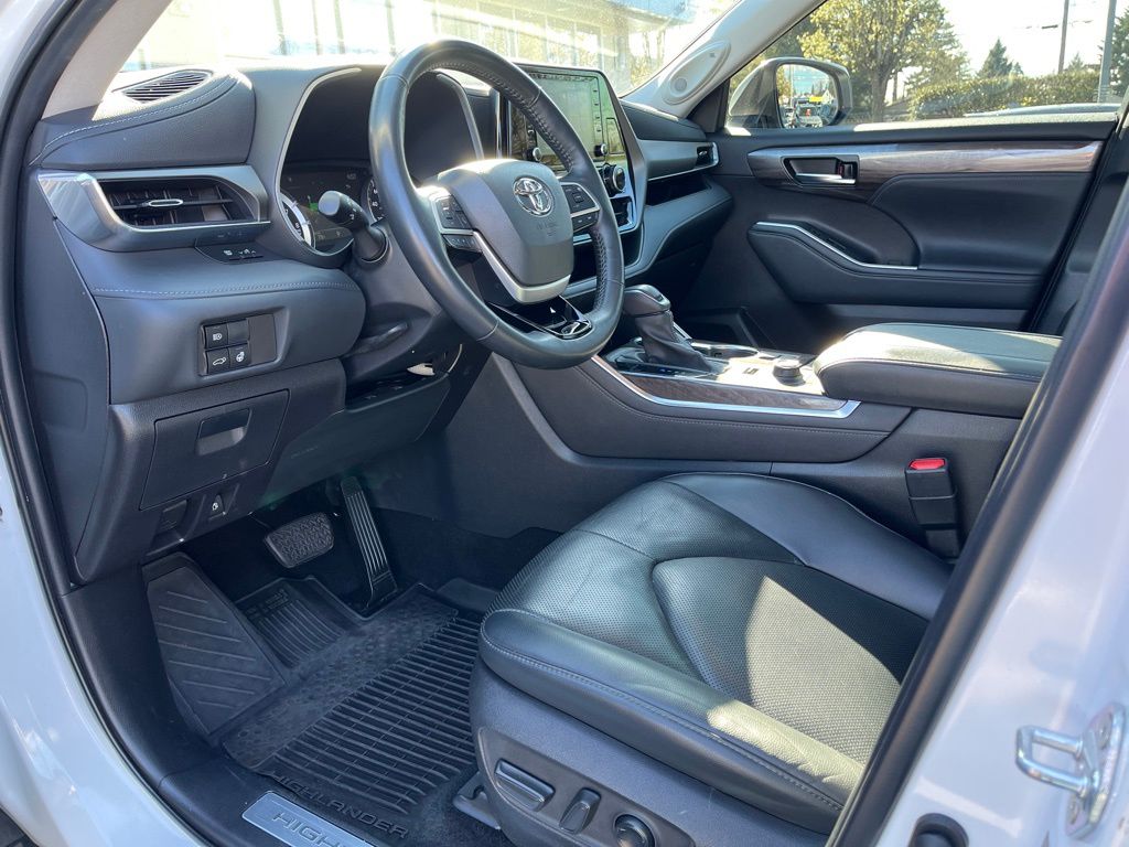 2022 Toyota Highlander Limited