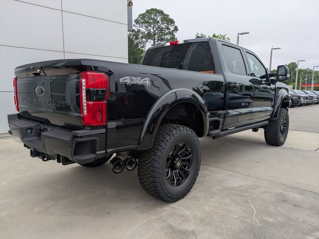 2026 Ford F-250 Super Duty Black Widow
