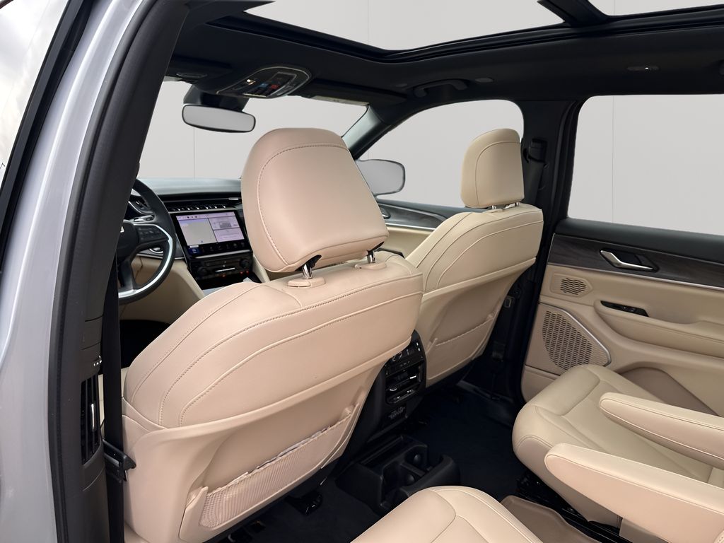 Used Car 2024 Jeep Grand Cherokee L  Limited For Sale Under $35,000 In Austin, Texas