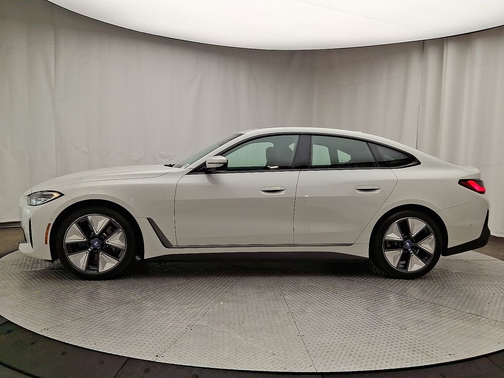 2023 BMW i4 eDrive40 7