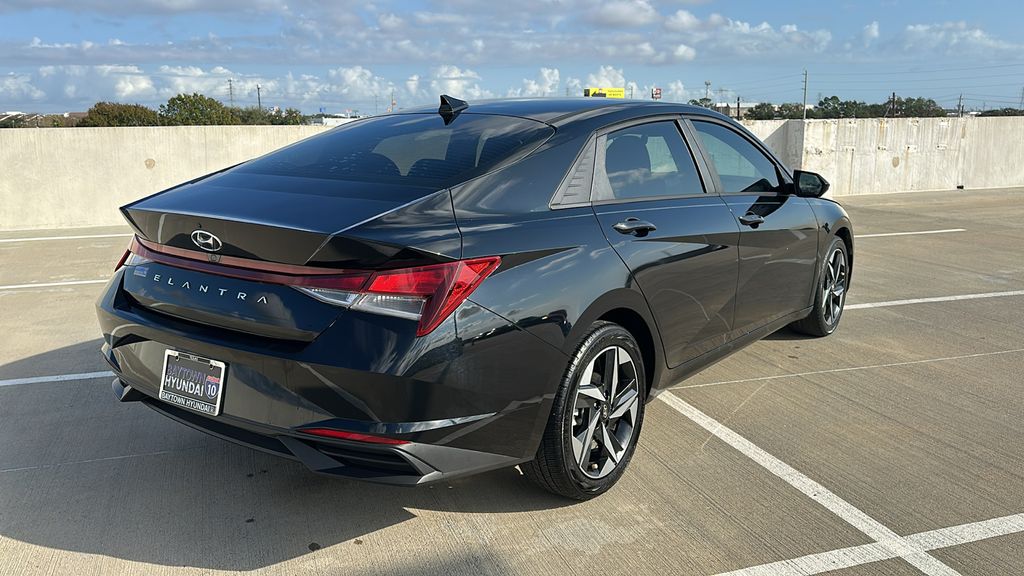 2023 Hyundai Elantra SEL Black at Baytown Hyundai
