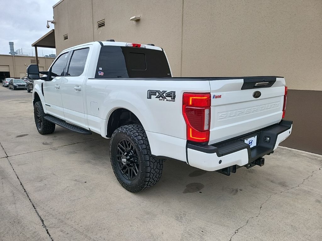 2022 Ford F-250 Lariat 2