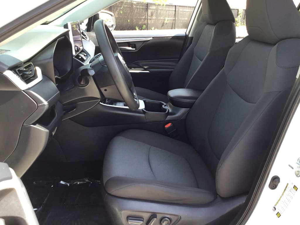 Thumbnail: 2024 Toyota RAV4 - 14