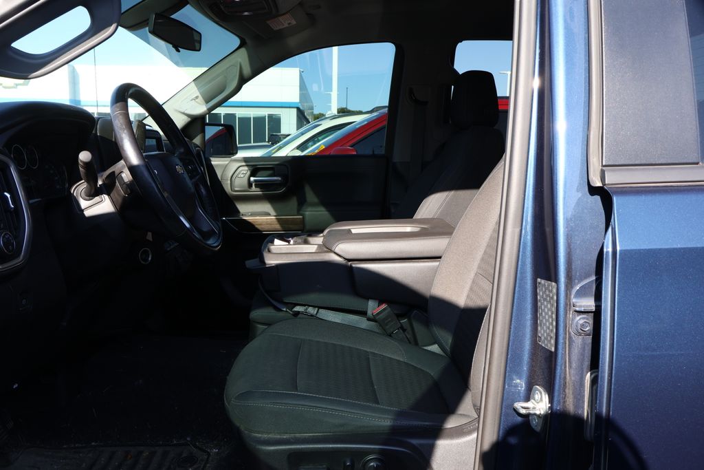 Thumbnail: 2019 Chevrolet Silverado 1500 - 12