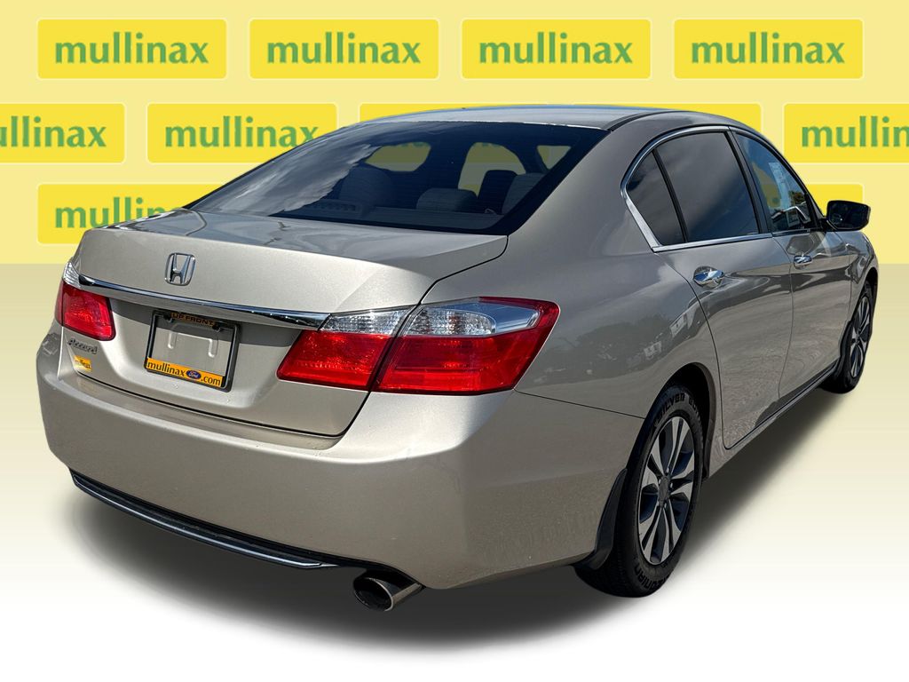 Used 2014 Beige Honda LX image 4