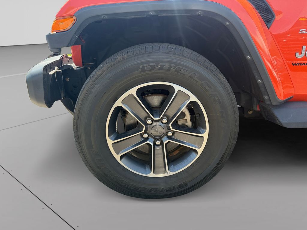 2023 Jeep Wrangler Sahara - 8