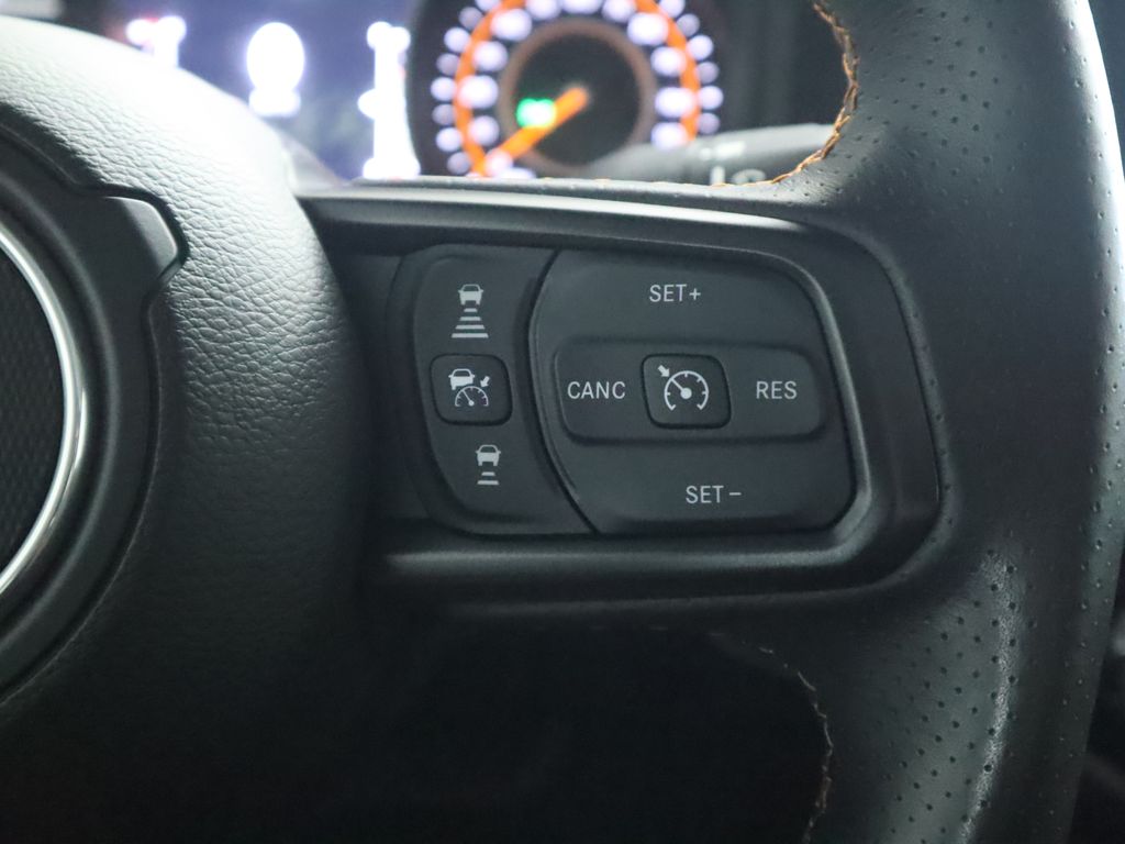 Thumbnail: 2024 Jeep Gladiator - 12