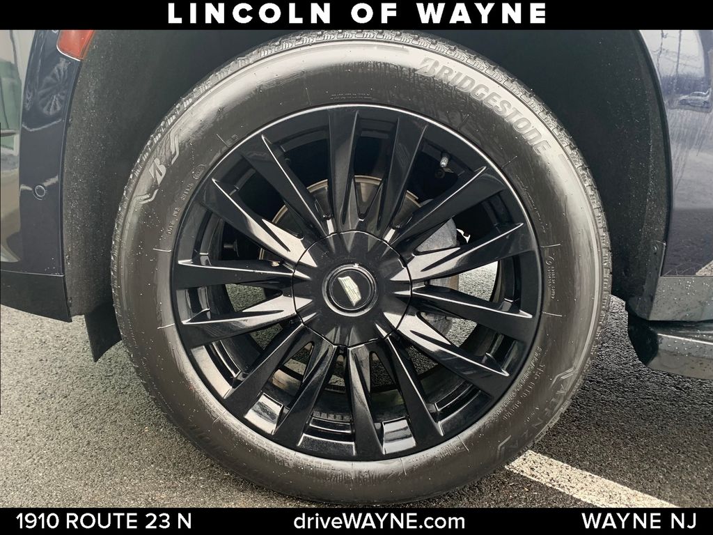 2023 Cadillac Escalade ESV Premium photo