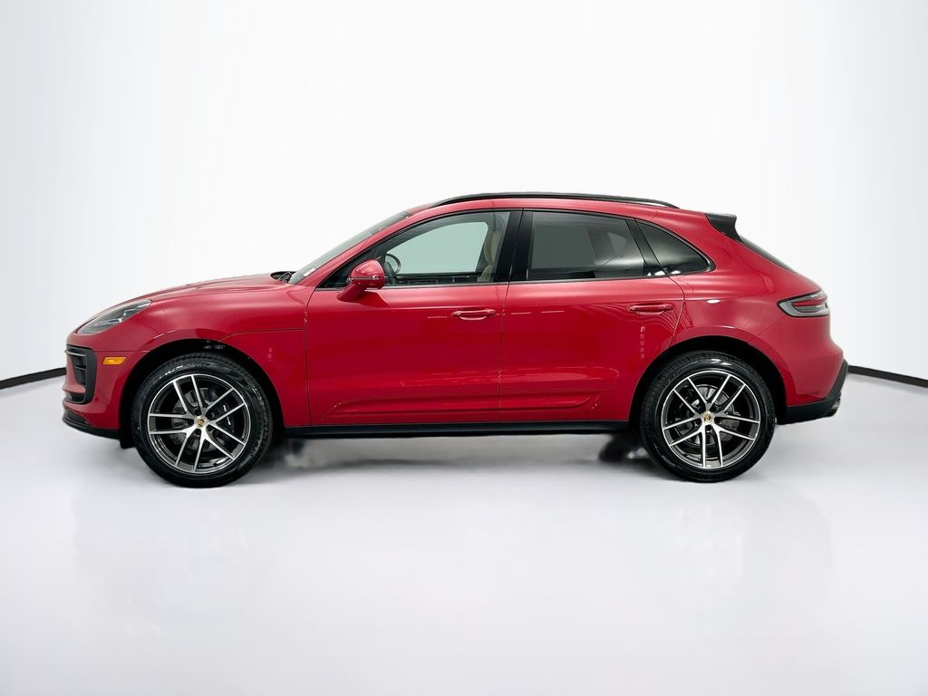 Thumbnail: 2026 Porsche Macan - 2