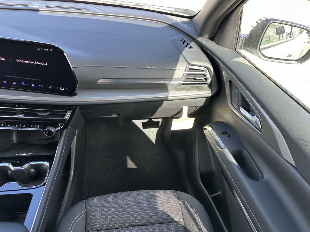 new 2026 Chevrolet Traverse car, priced at $38,595