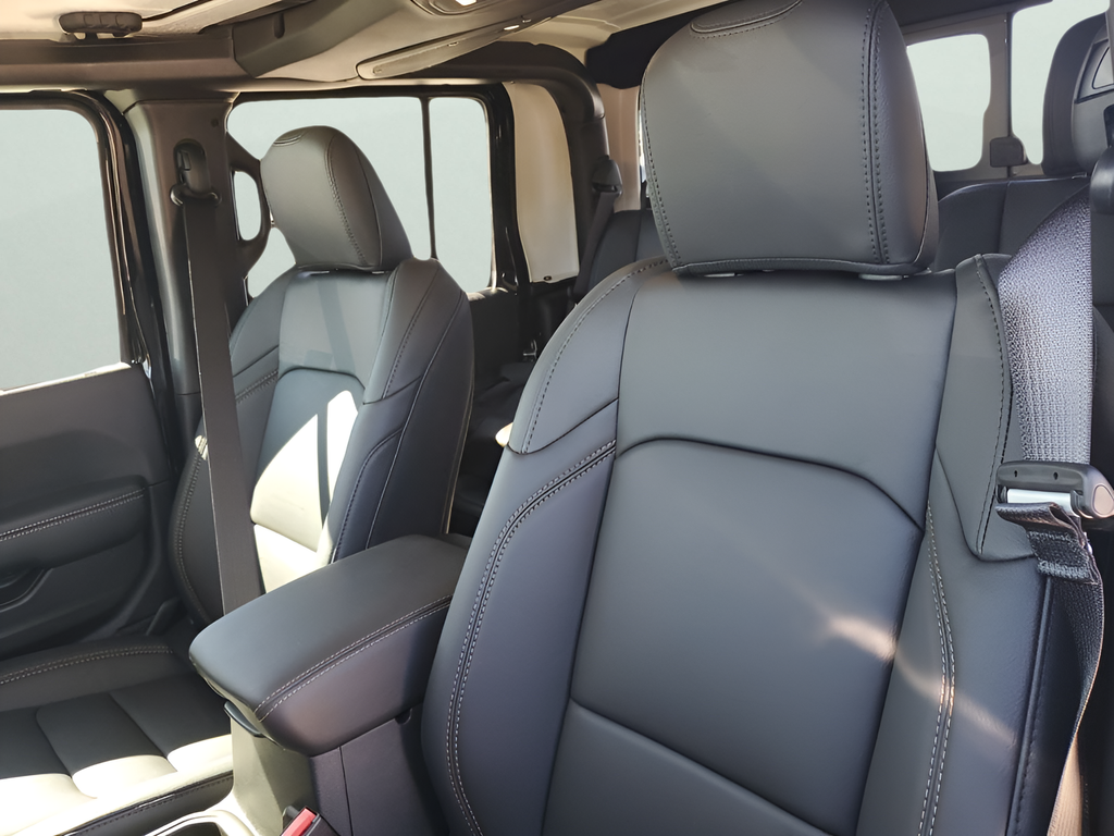 New Car 2025 Jeep Gladiator  For Sale Under $50,000 In Austin, Texas