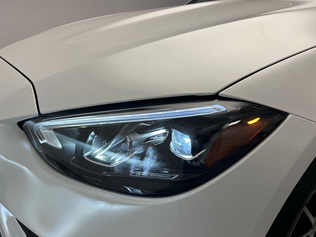 Thumbnail: 2023 Mercedes-Benz C-Class - 9