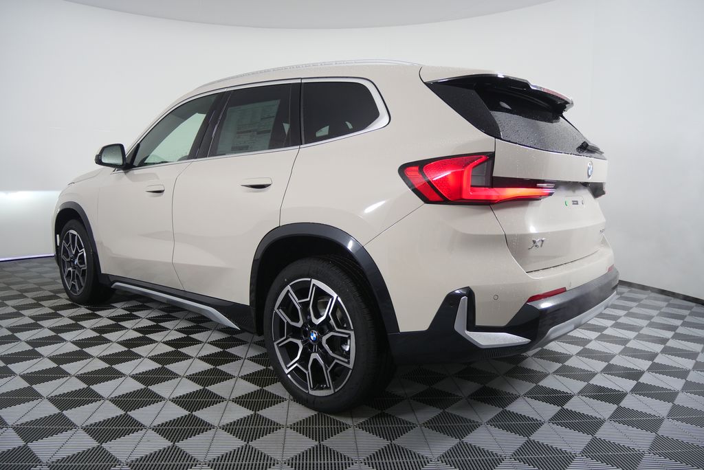 Thumbnail: 2026 BMW X1 - 5