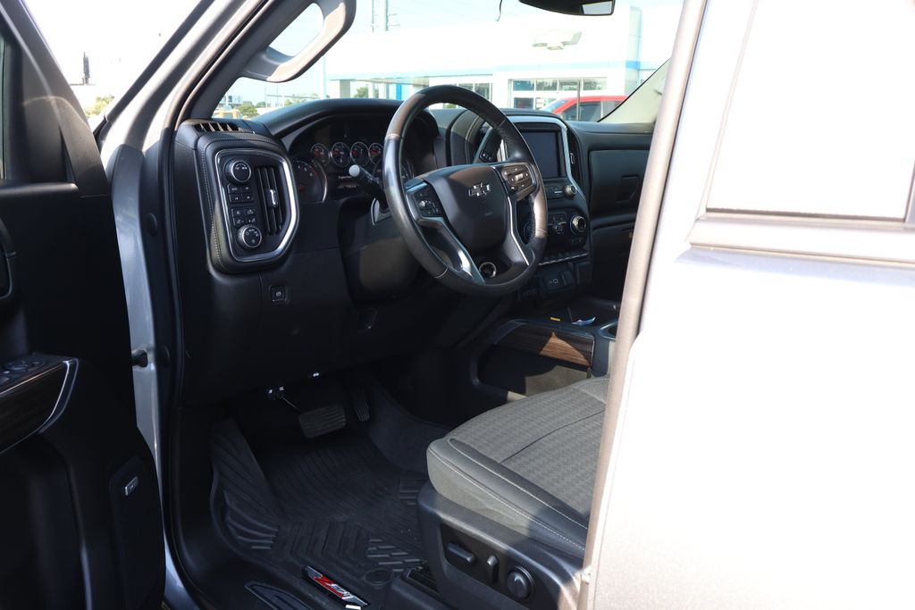 Thumbnail: 2021 Chevrolet Silverado 1500 - 11