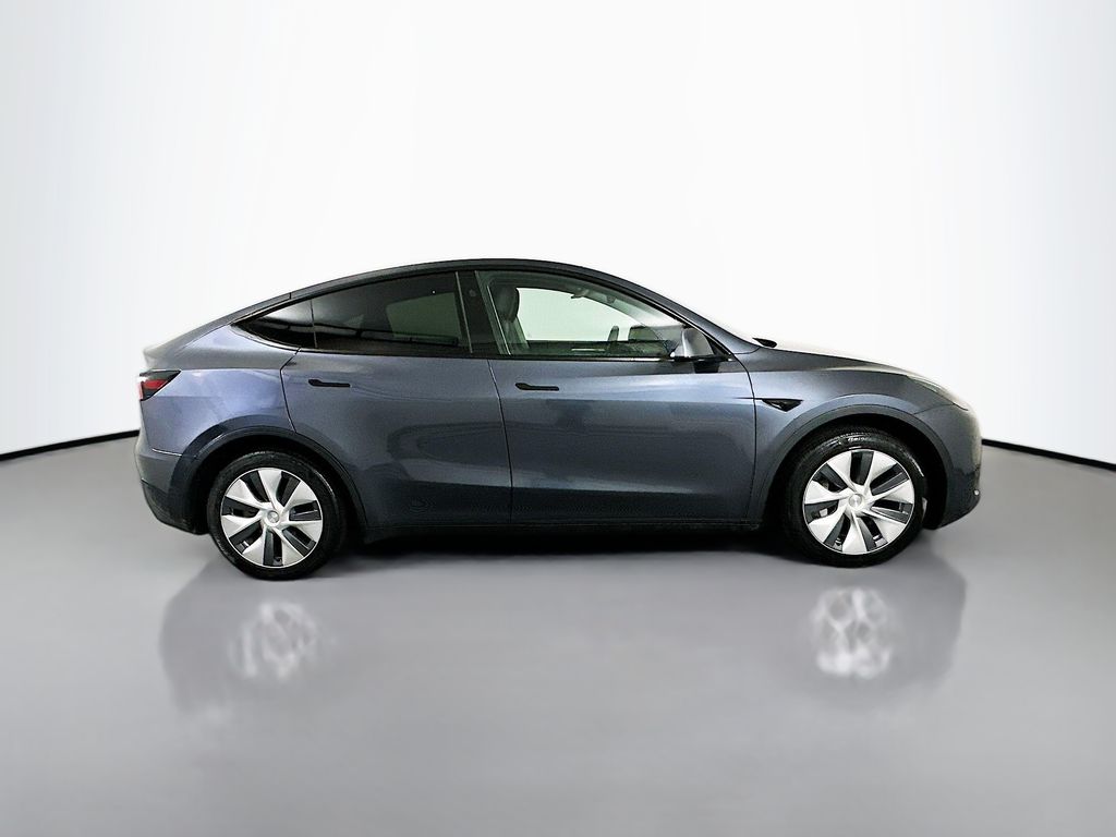 Thumbnail: 2023 Tesla Model Y - 4
