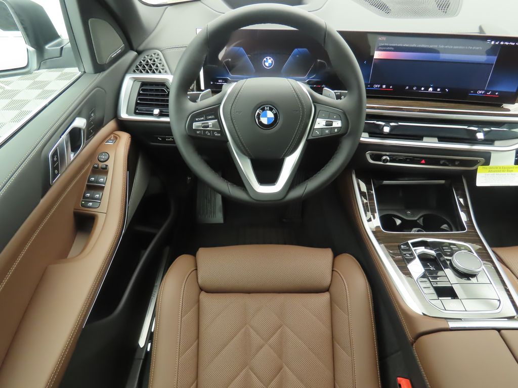 Thumbnail: 2026 BMW X5 - 10