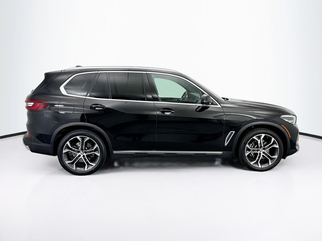 Thumbnail: 2022 BMW X5 - 4