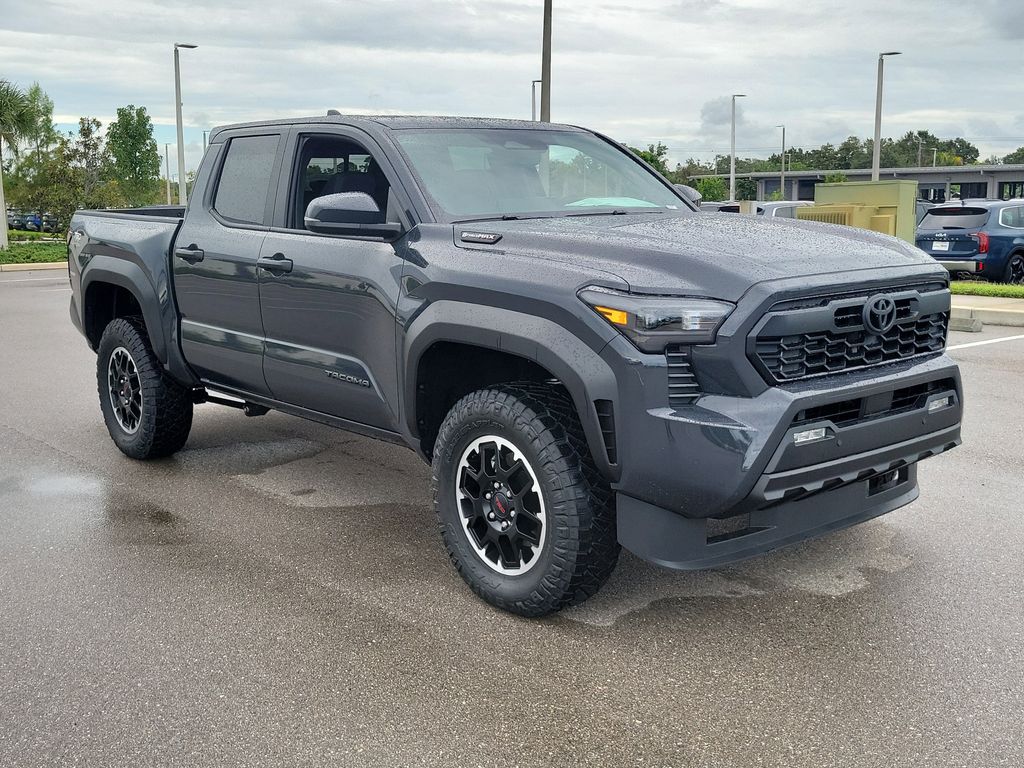 2025 Toyota Tacoma TRD Off-Road Double Cab photo 3