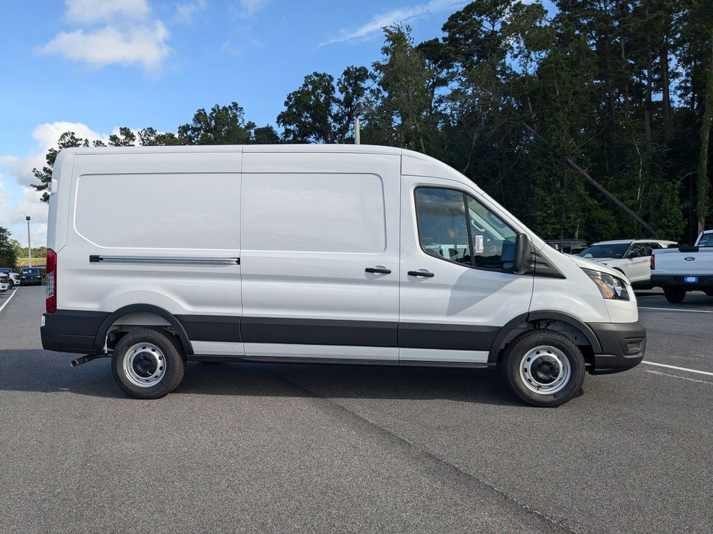2025 Ford Transit 250