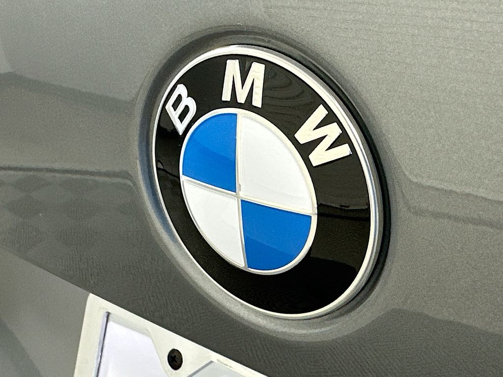 Thumbnail: 2026 BMW X5 - 22