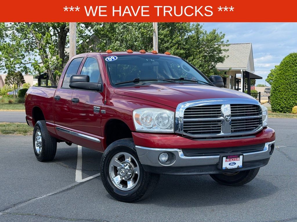 Inferno Red Crystal PC/Mineral Gray Met CC 2009 Dodge RAM 2500 SLT Quad Cab 4WD Pickup Truck Four-Wheel Drive 5-Speed Automatic