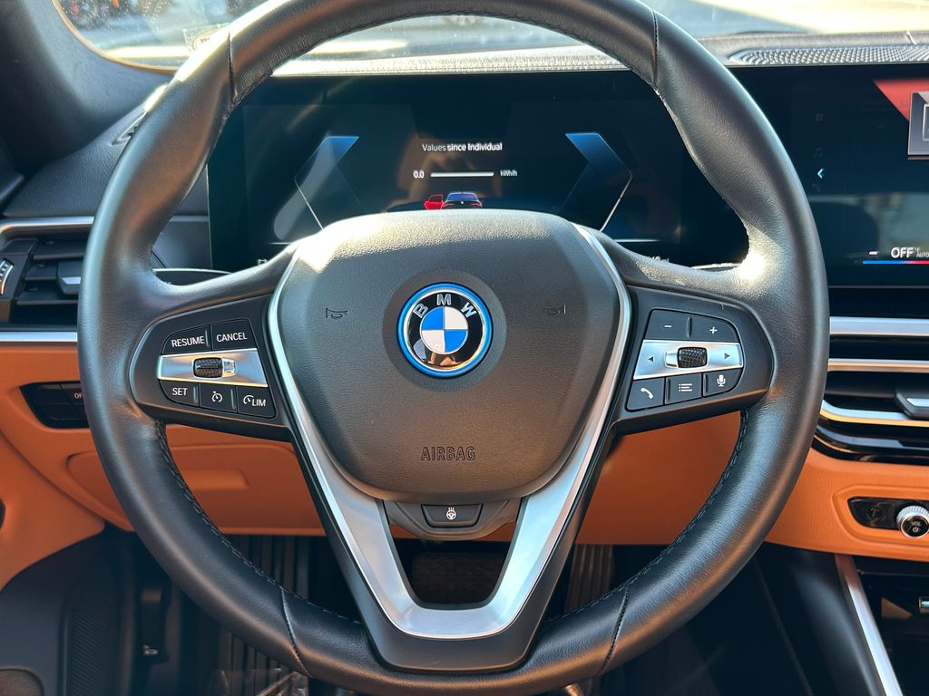 2022 BMW i4 eDrive40 18
