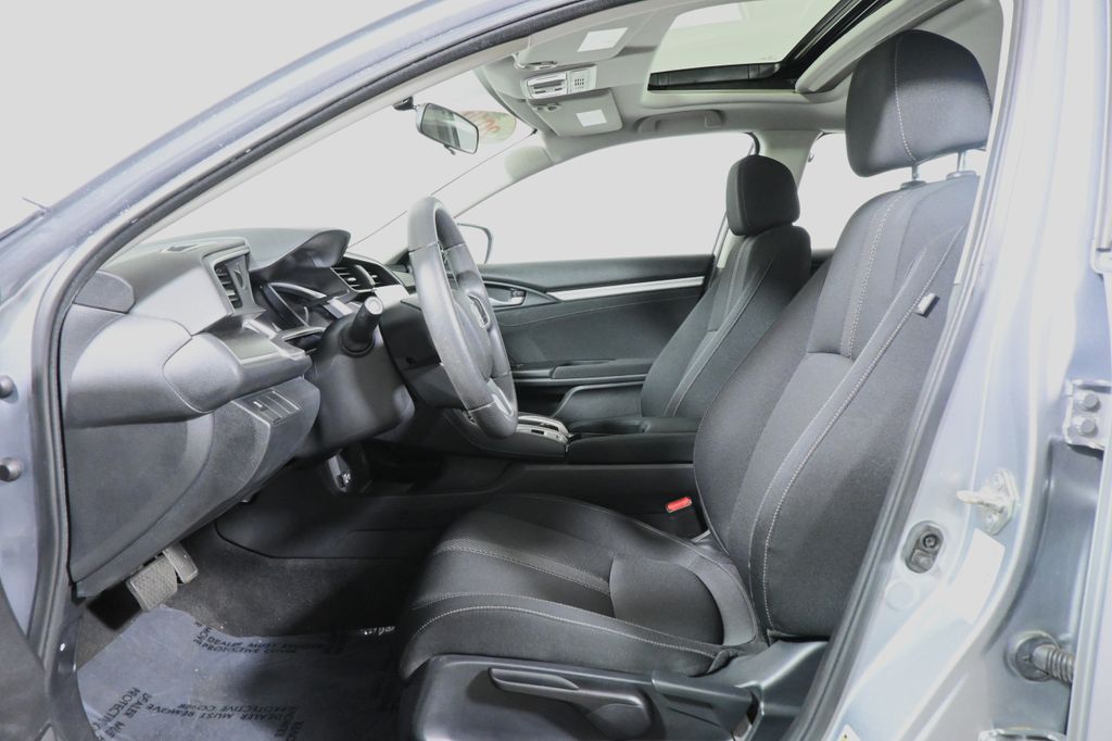Thumbnail: 2016 Honda Civic - 3