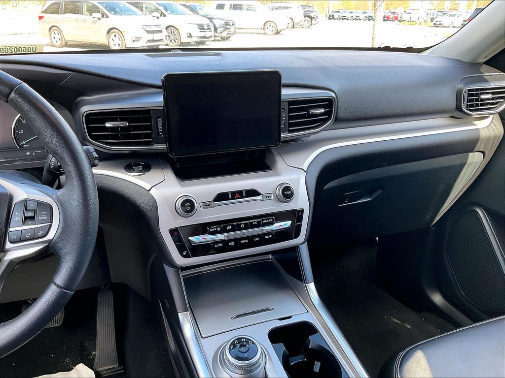 2023 Ford Explorer — photo 19