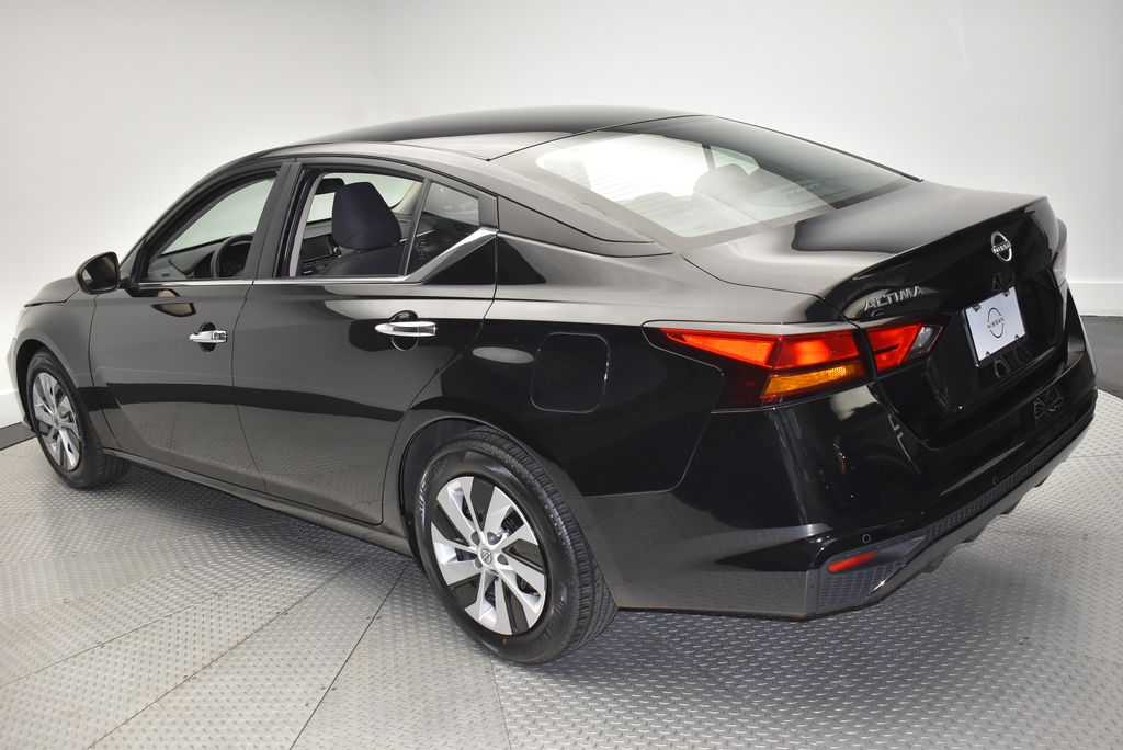 Thumbnail: 2024 Nissan Altima - 7