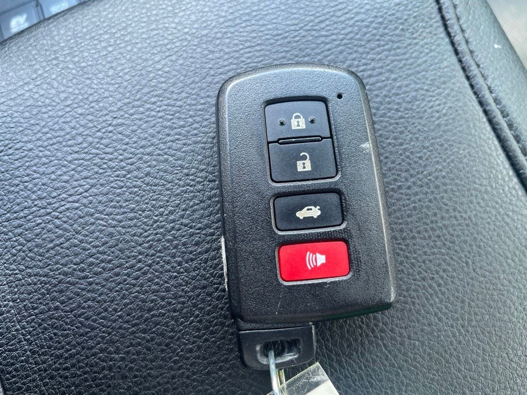 Used 2014 Toyota Avalon Hybrid Sedan