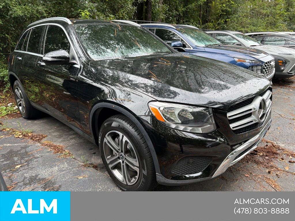 Used 2018  Mercedes-Benz GLC 300 image 3
