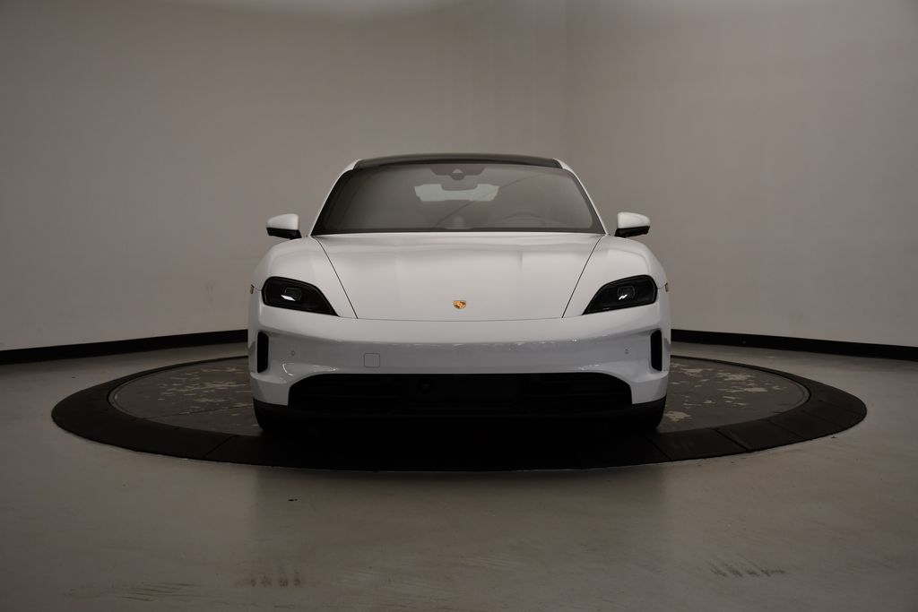 Thumbnail: 2025 Porsche Taycan - 10