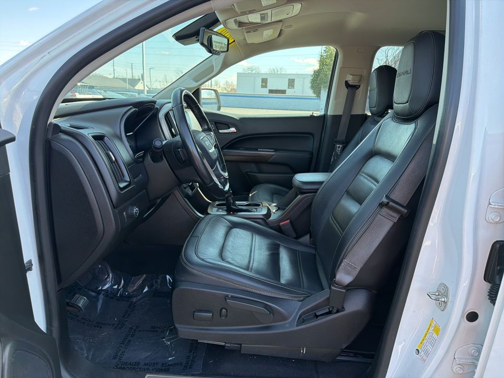 Thumbnail: 2019 GMC Canyon - 16