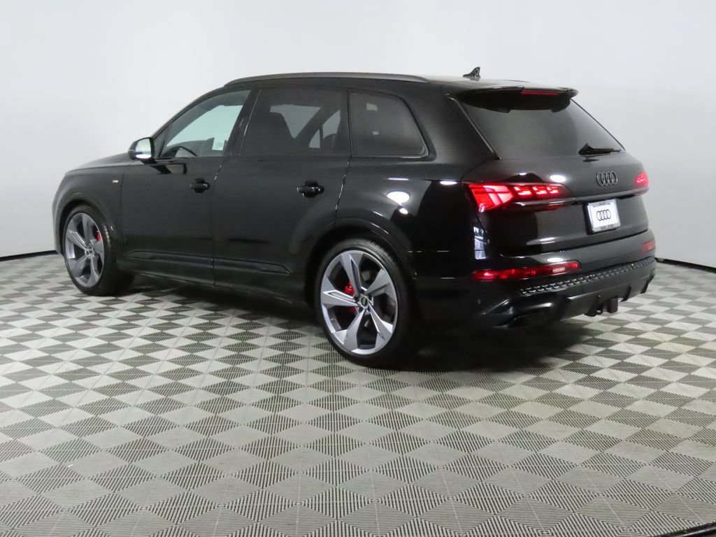 Thumbnail: 2026 Audi Q7 - 3