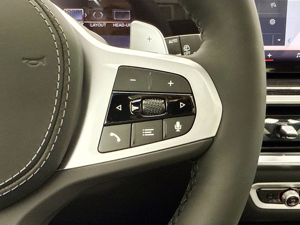 Thumbnail: 2026 BMW X5 - 12